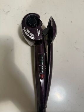 Automatic Curling Iron in Dark Plum